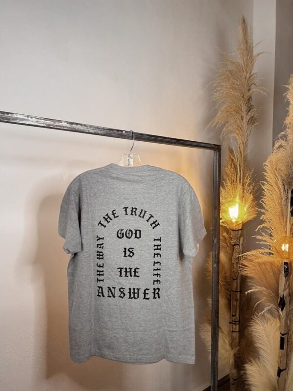 Camiseta God is the answer - Image 14