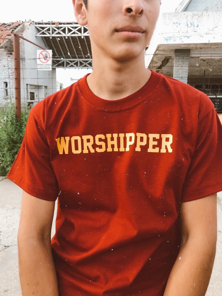 Camiseta Worshipper