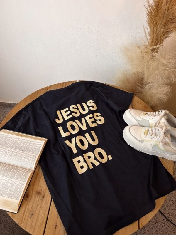 Camiseta JESUS LOVES YOU BRO. - Image 3