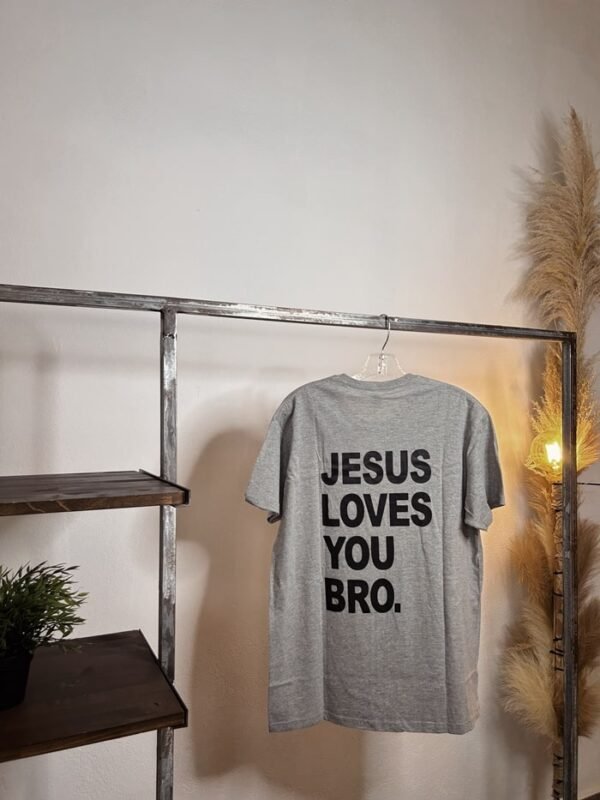 Camiseta JESUS LOVES YOU BRO. - Image 9