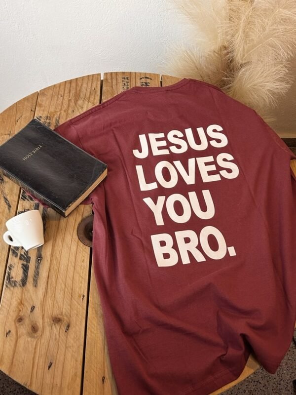 Camiseta JESUS LOVES YOU BRO. - Image 4