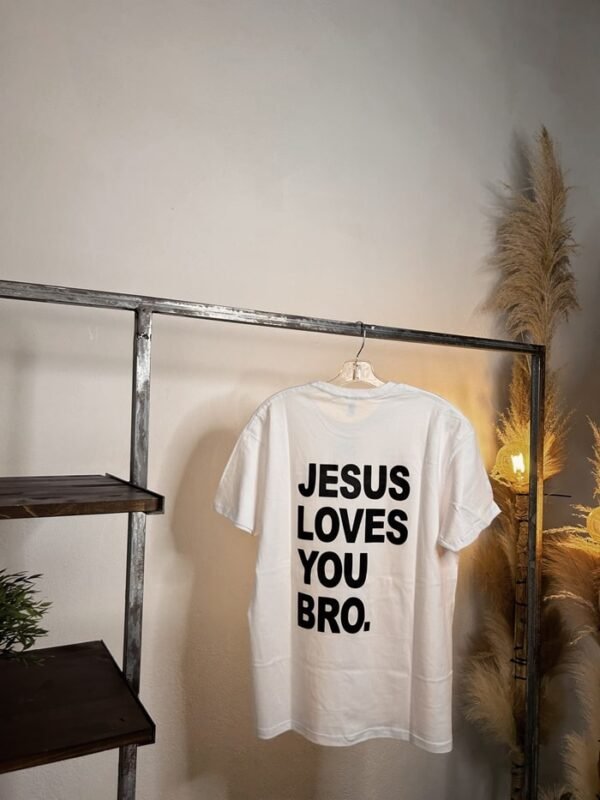 Camiseta JESUS LOVES YOU BRO. - Image 10