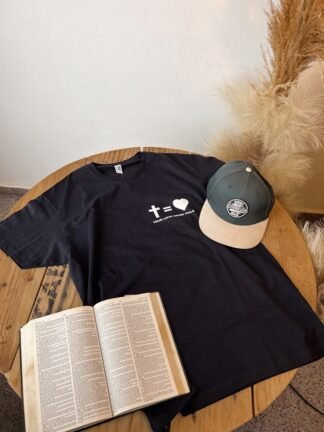 Camiseta Cruz igual amor - Your love never fails