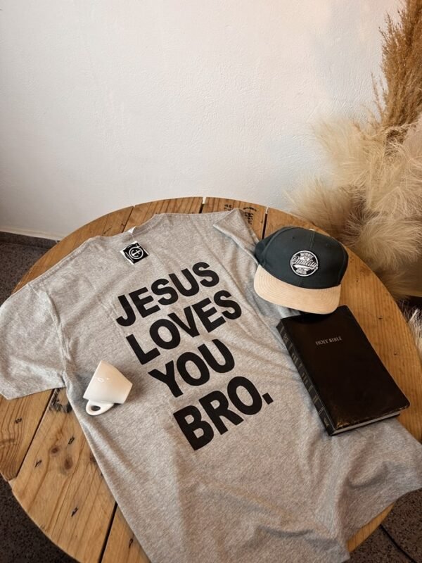 Camiseta JESUS LOVES YOU BRO. - Image 6