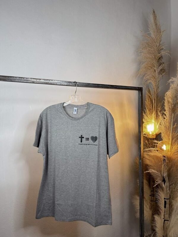 Camiseta Cruz igual amor - Your love never fails - Image 8